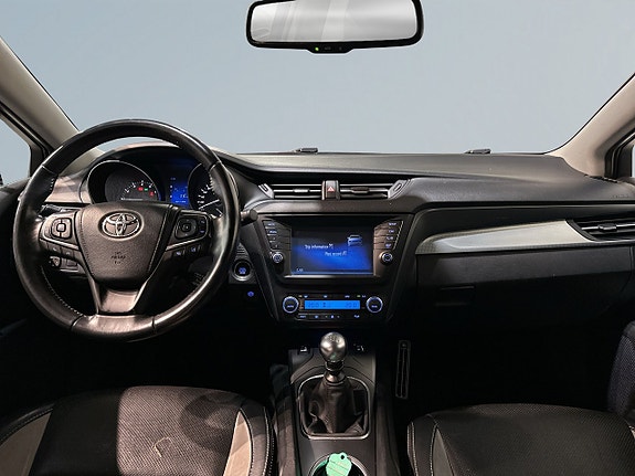 Toyota Avensis 8 of 20