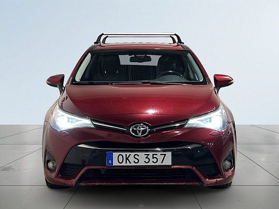 Toyota Avensis 2 of 20