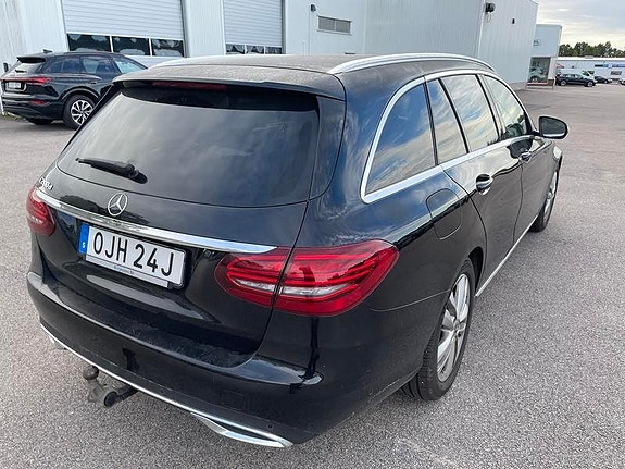 Mercedes-Benz C200 d 3 of 5