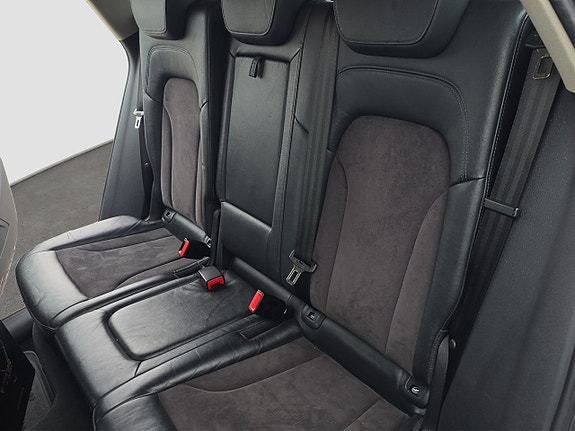 Audi Q5 12 of 19