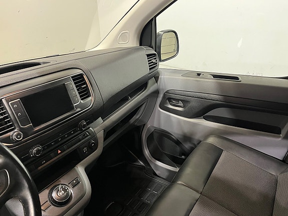 Opel Vivaro 13 of 19