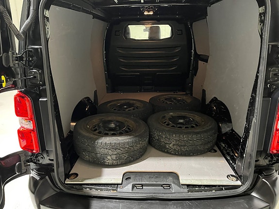 Opel Vivaro 10 of 19