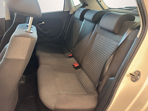 Volkswagen Polo 15 of 24