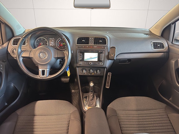 Volkswagen Polo 12 of 24