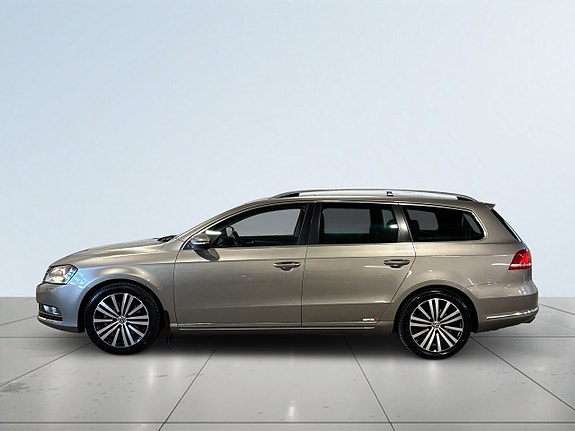 Volkswagen Passat 4 of 20