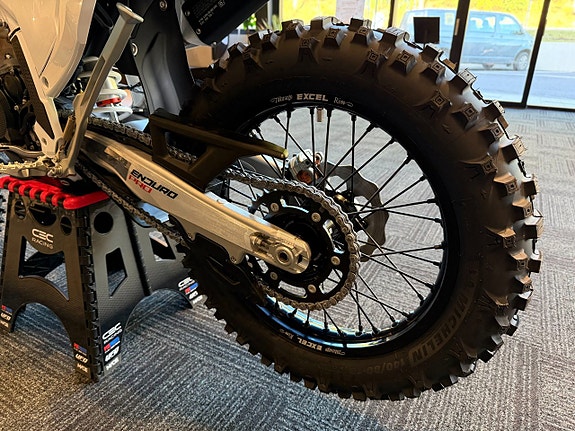 Husqvarna TE 300 PRO 10 of 10