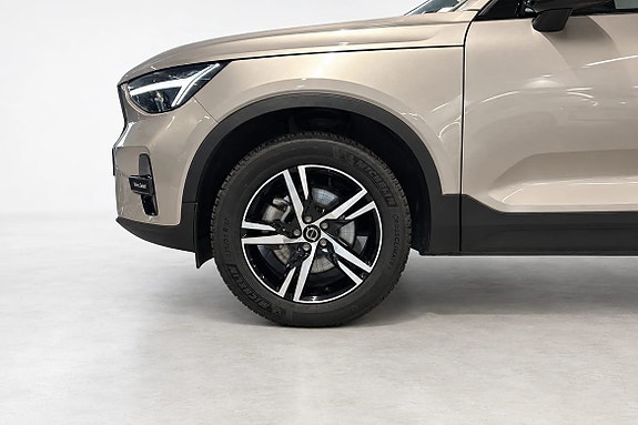 Volvo XC40 6 of 20