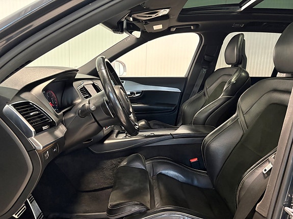 Volvo XC90 8 of 27