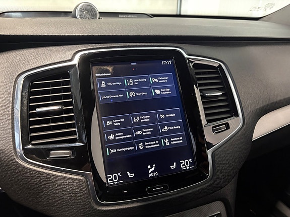 Volvo XC90 19 of 27