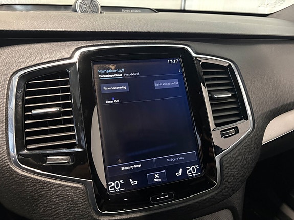 Volvo XC90 20 of 27