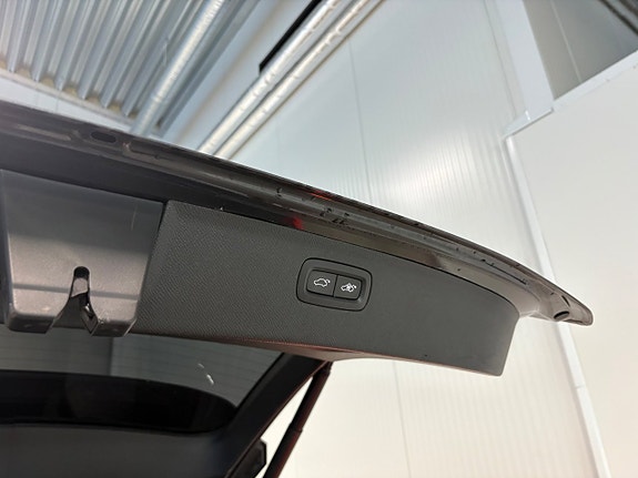 Volvo XC90 25 of 27