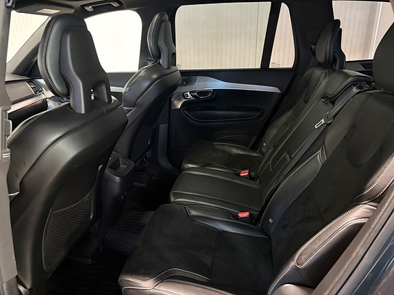 Volvo XC90 22 of 27