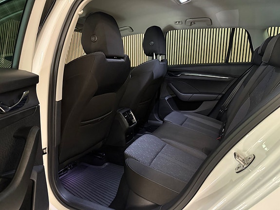 Skoda Octavia 12 of 24