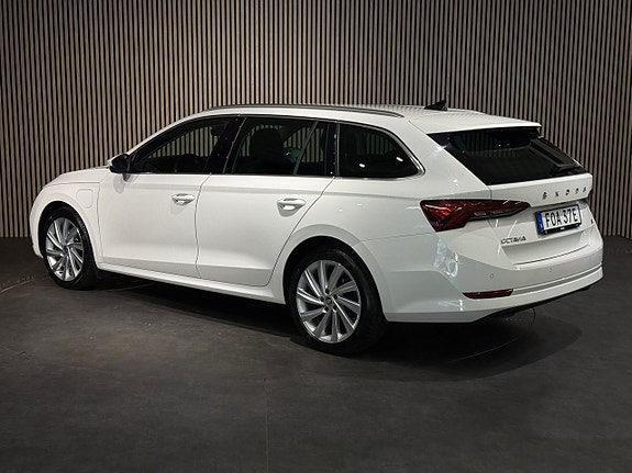 Skoda Octavia 6 of 24