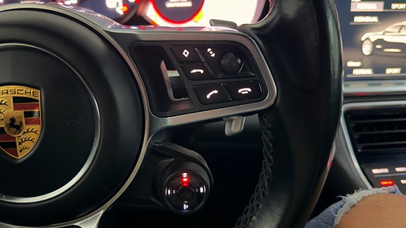 Porsche Panamera 4S 30 of 30