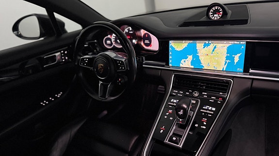 Porsche Panamera 4S 25 of 30