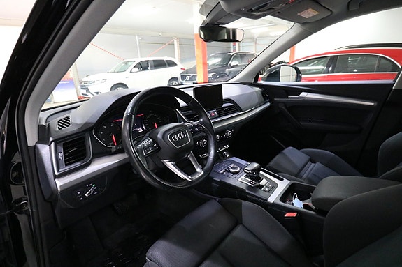 Audi Q5 9 of 22