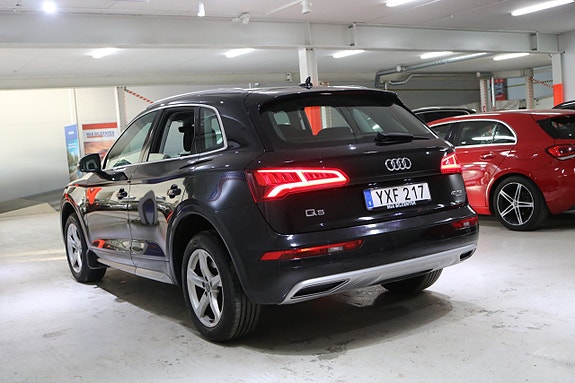 Audi Q5 6 of 22