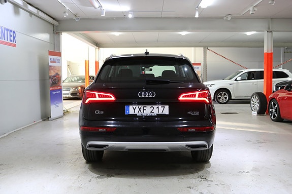 Audi Q5 3 of 22