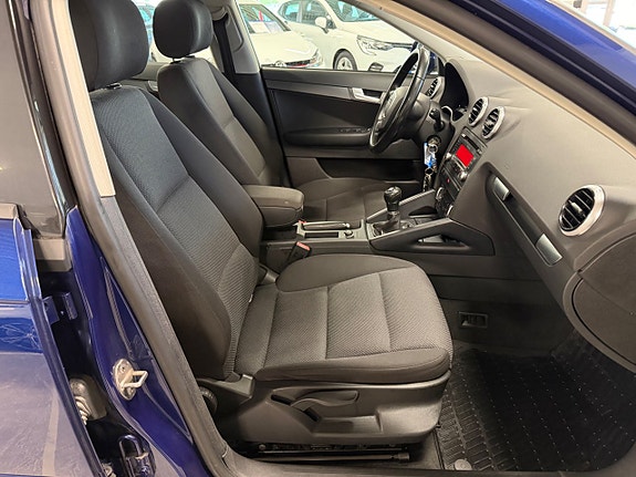 Audi A3 8 of 15