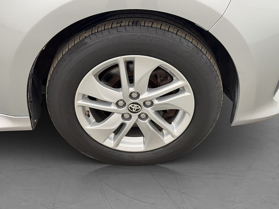 Toyota Yaris 30 of 30