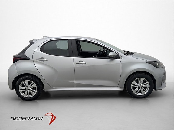 Toyota Yaris 9 of 30