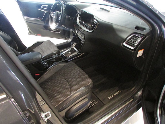Kia XCeed 10 of 21