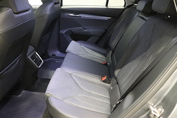 Skoda Elroq 8 of 11