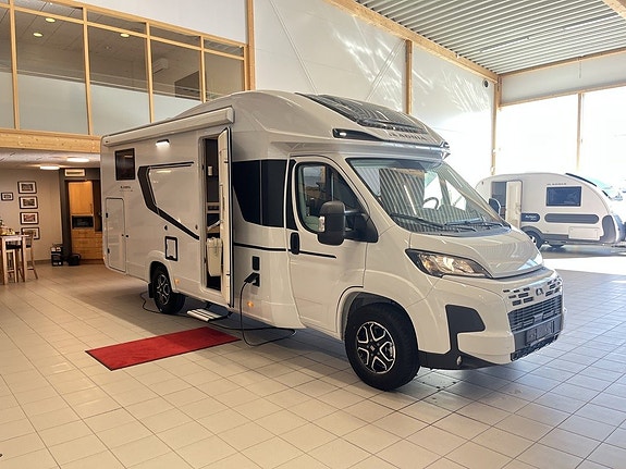 Adria MATRIX SELECT 670 SL (2027+TRUMA D6E+Aut 140hk+5 bält) 3 of 29