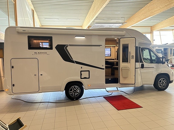 Adria MATRIX SELECT 670 SL (2027+TRUMA D6E+Aut 140hk+5 bält) 4 of 29