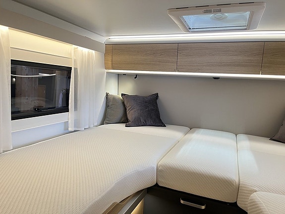 Adria MATRIX SELECT 670 SL (2027+TRUMA D6E+Aut 140hk+5 bält) 21 of 29