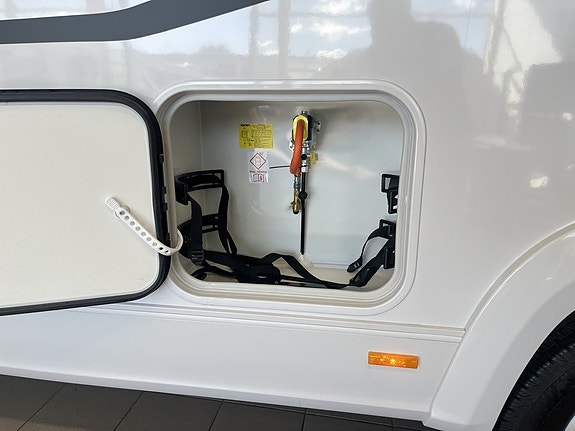 Adria MATRIX SELECT 670 SL (2027+TRUMA D6E+Aut 140hk+5 bält) 9 of 29