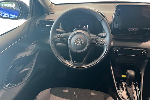 Toyota Yaris 11 of 21
