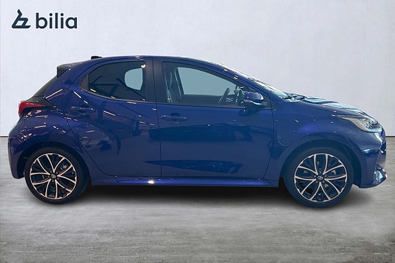 Toyota Yaris 18 of 21