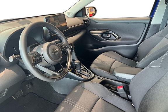 Toyota Yaris 14 of 21