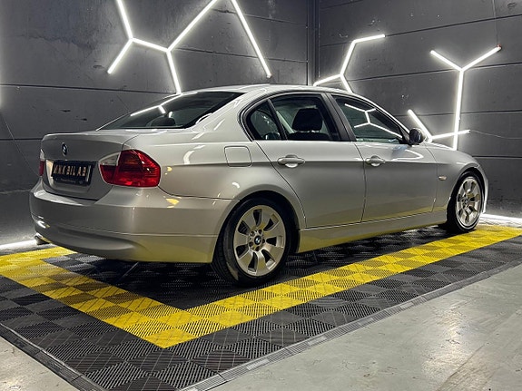 BMW 325i 6 of 20