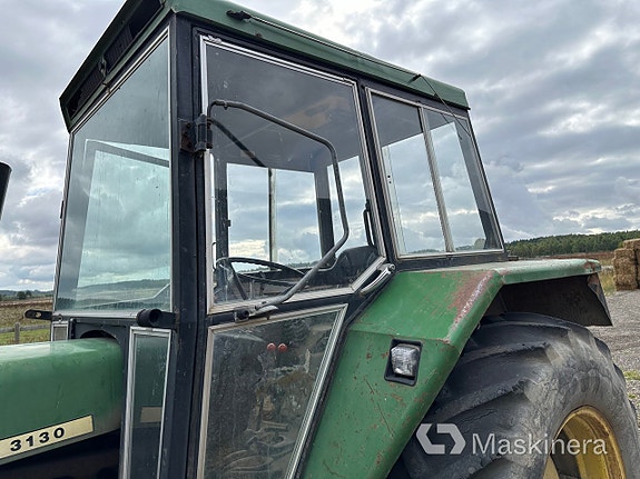 Traktor John Deere 3130 24 of 27