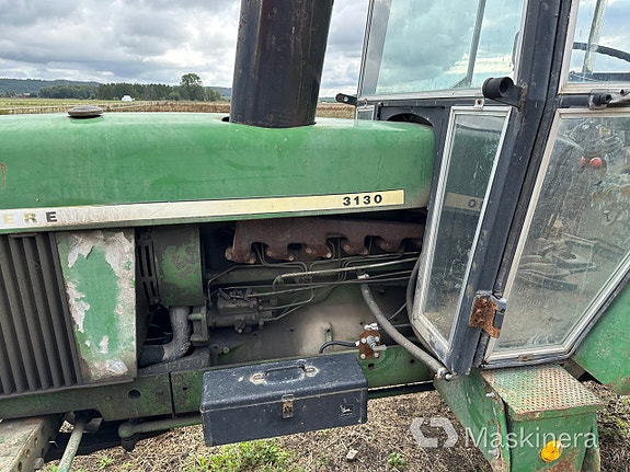 Traktor John Deere 3130 25 of 27