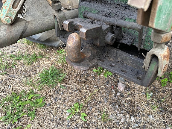 Traktor John Deere 3130 12 of 27