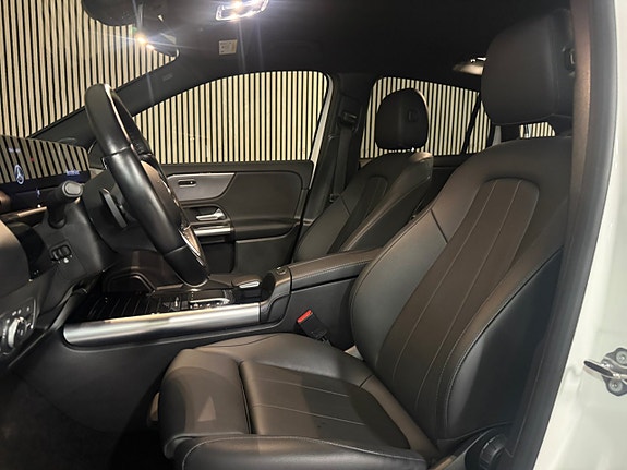 Mercedes-Benz GLA220 d 11 of 27