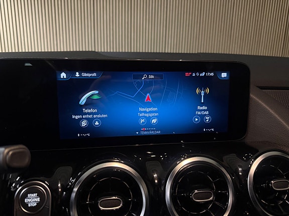Mercedes-Benz GLA220 d 18 of 27