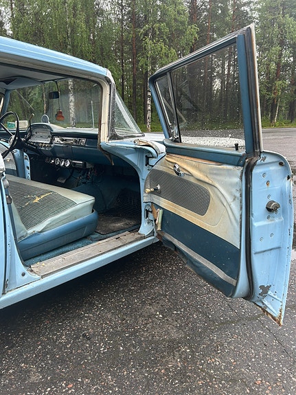 Ford V8 5 of 8