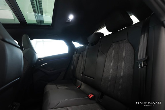 Audi Q6 e-tron 8 of 17