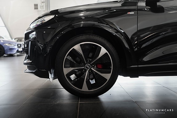 Audi Q6 e-tron 17 of 17