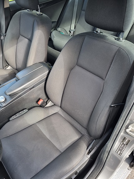 Mercedes-Benz C200 6 of 7
