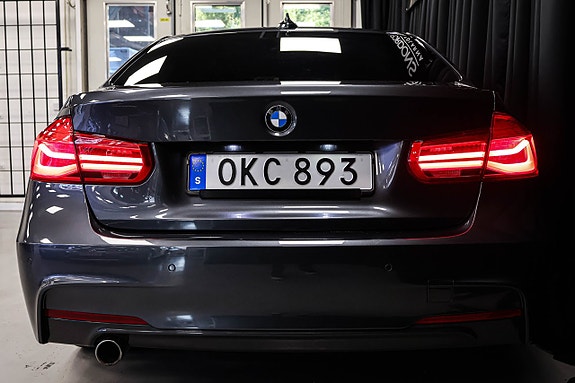 BMW 318d 7 of 28