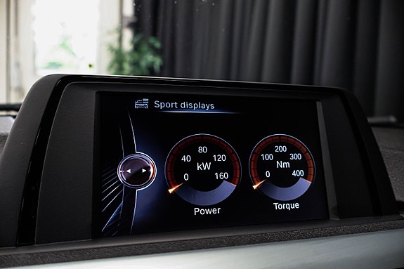 BMW 318d 19 of 28