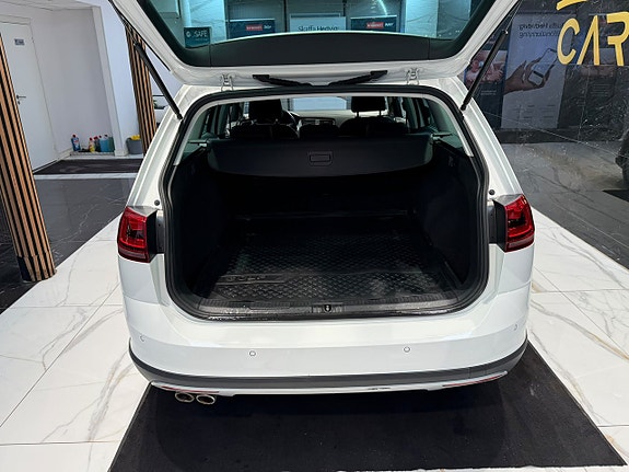 Volkswagen Golf Alltrack 5 of 30