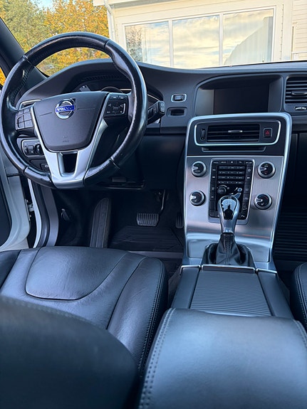 Volvo V60 Cross Country 8 of 8