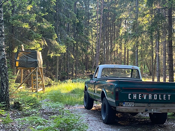 Chevrolet K10 2 of 5
